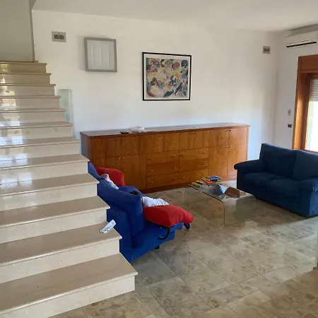 Villa Intera Abitazione Singola. Melendugno